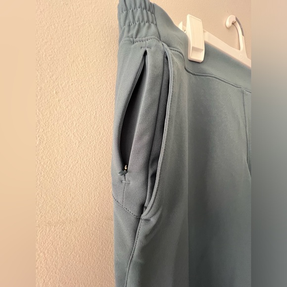 NWT Puma Women's Blue/Grey Pierview Golf Joggers XXL - Picture 3 of 13